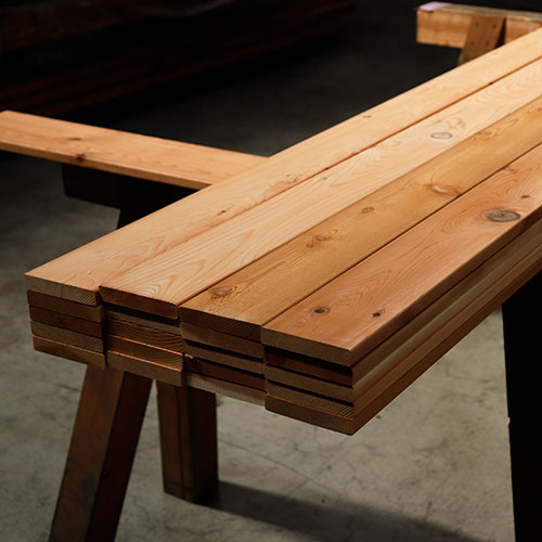 ウエスタンレッドシダー（米杉） フェンス材 1x4 節付 18x90x3000mm（無塗装・4面プレナー・面取りあり）