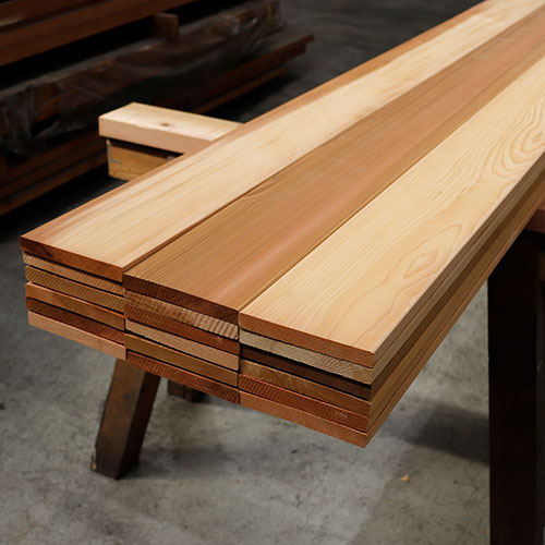 ウエスタンレッドシダー（米杉） フェンス材 1x6 クリア（上小無地） 18x140x3650mm（無塗装・3面プレナー・面取りなし）