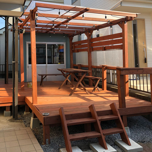 ウエスタンレッドシダー デッキ材 2x4 施工写真