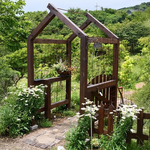 ウエスタンレッドシダー デッキ材・角材 4x4 施工写真